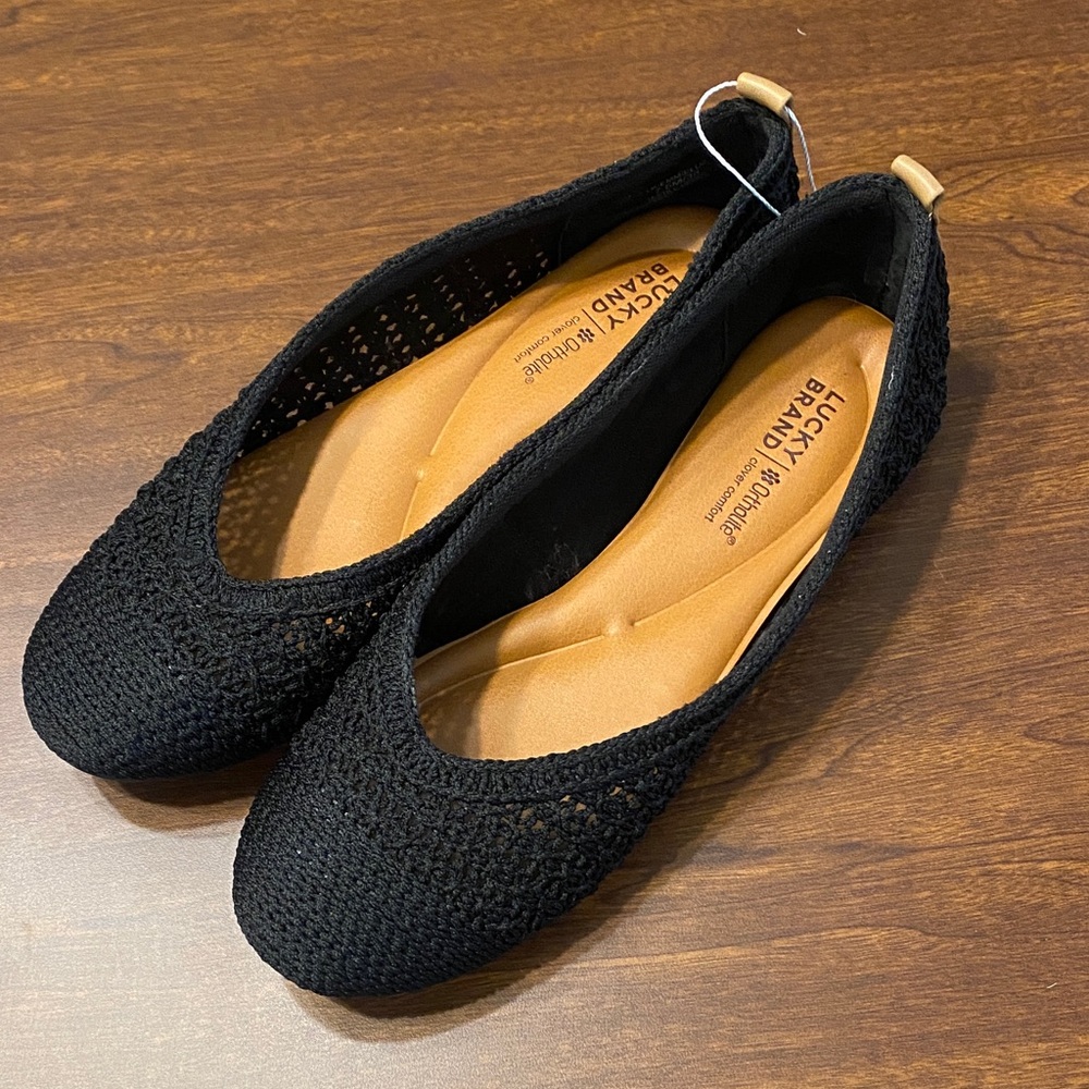 Lucky Brand Black Women's Emmielu Flat size 7.5